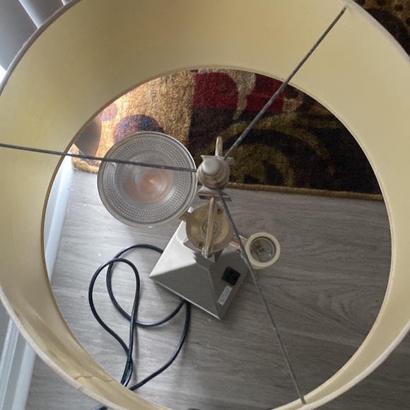 Lamp - Picture 2 of 3